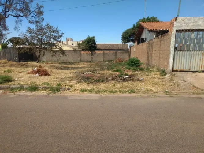 Lote 360m² Comercia no Ceu Azul Em Valparaiso Bem Localizado Escriturado no Asfalto
