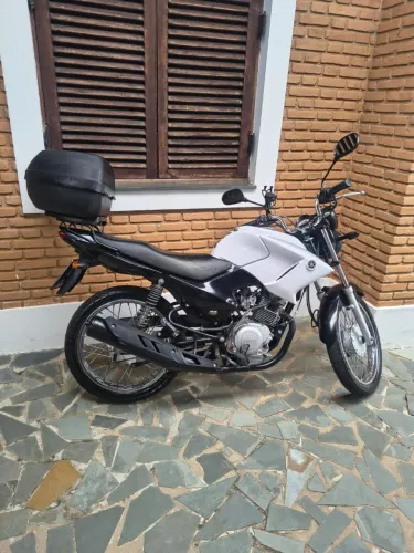 Yamaha Factor 125 K1 2014 - muito conservada, pneus e relação novos
