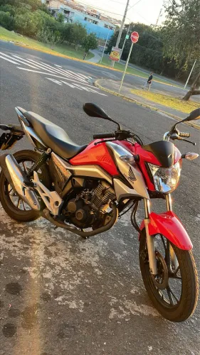 Moto CG TITAN 160 vermelha 2020