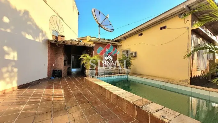 Casa Unica á venda 03 quartos Piscina Vila Penha