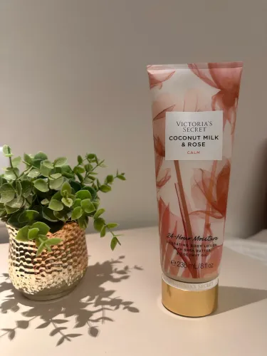 Creme Victoria's Secret Coconut Milk & Rose 236ml importado Original