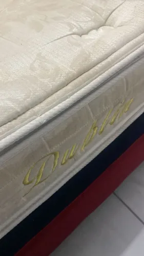 Cama e base king luxo casal Dublin molas ensacadas