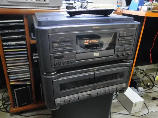 som sharp system compact disk stereo music
