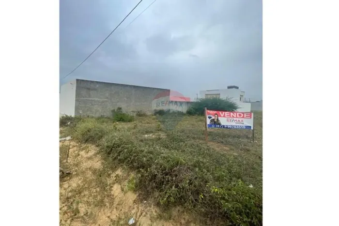Terreno à venda de esquina com tamanho maior que o padrão. Lot. São João 1