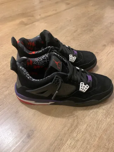 Tenis jordan 4