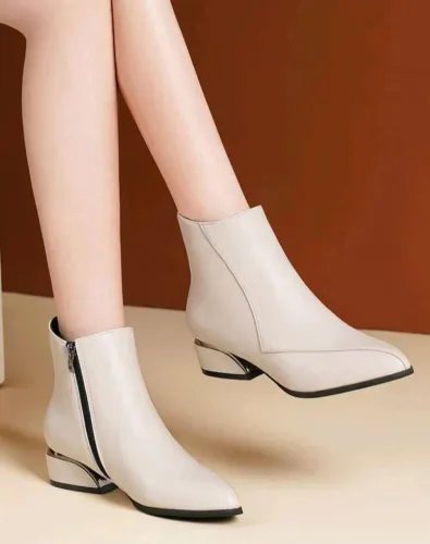 Bota feminina cano curto