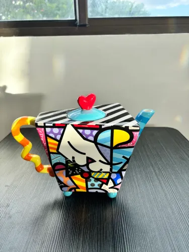 Bule Romero Britto Giftcraft 2009 - peça rara descontinuada