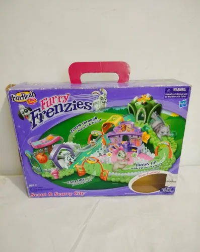 Casinha de Hamster Furry Frenzies FurReal Hasbro