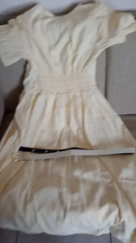 Vendo um vestido novo 
