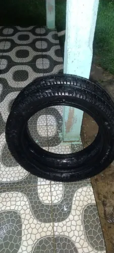 02 pneus Rinaldi 3.50 aro 16 só rodor 40 kM em uma bicicleta eletrica mais ficou Muito