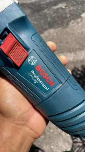 Lixadeira Bosch SemiNova pouco usada