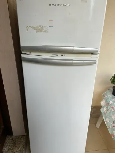 Vendo Geladeira Brastemp - 324 Litros