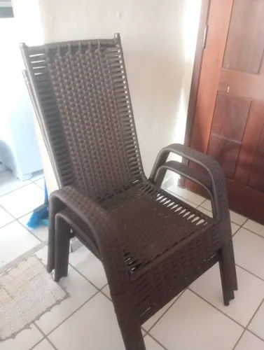 Vendo 2 cadeiras de terraço R$ 180,00 (cada)