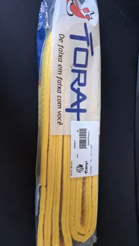 Faixa amarela de karaté