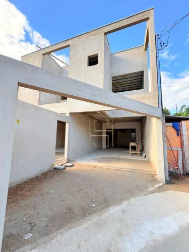 Casa com 3 dormitórios à venda, 138 m² por R$ 787.000,00 - Manguinhos - Serra/ES