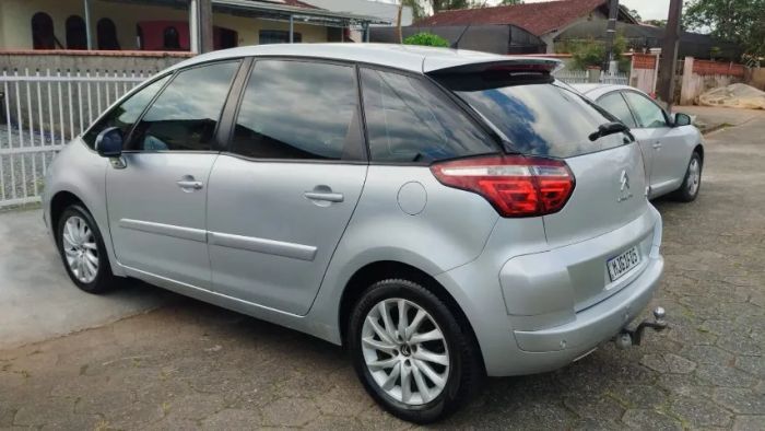 Imagem de Citroen C4 Picasso/pic. LA Luna 2.0 16V Aut. 2011