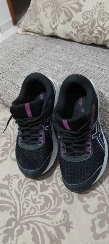 Tênis feminino Acsis N°38.