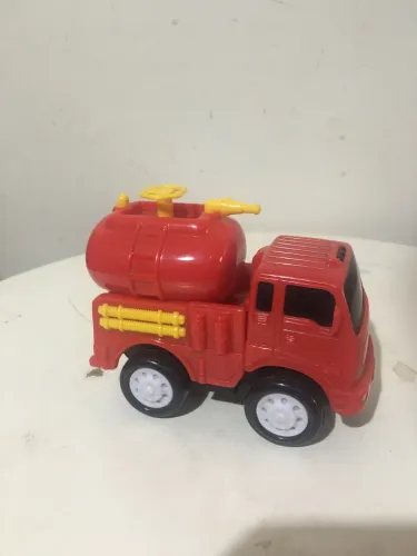 Caminhão de bombeiro a fricção 