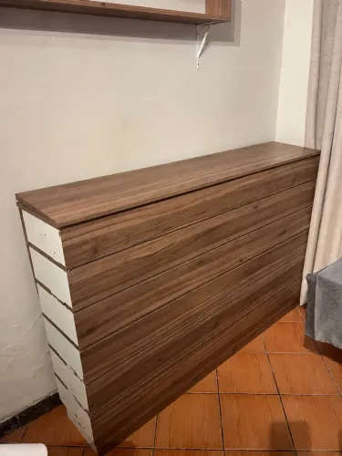 Balcão de madeira