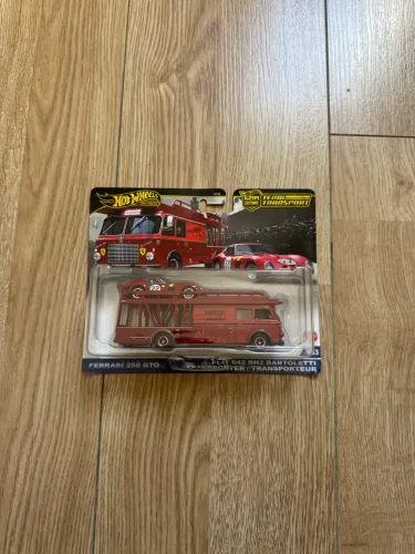 Team Transport Hot Wheels premium Ferrari 