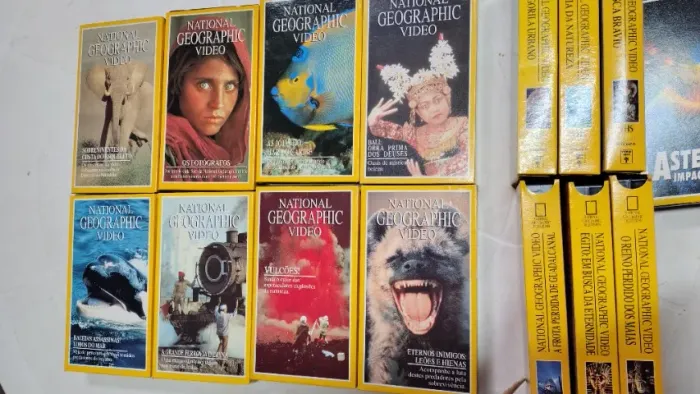 Fita VHS Original - National Geographic Video - Guerra dos Rinocerontes - Usada