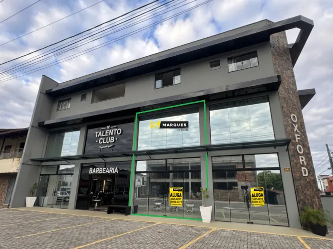 Sala Comercial com 40 M² para locação no bairro Boa Vista - Joinville/SC