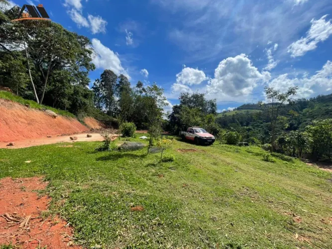Terreno para Venda em Pedra Bela, centro