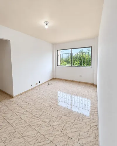 Excelente Apartamento de 2 Quartos - Campo Grande