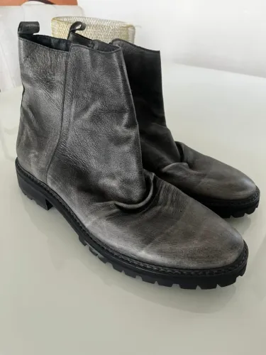 COURO - Bota da Ricardo Almeida 