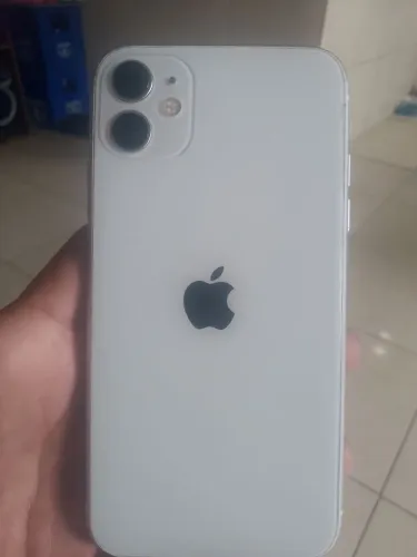 Vendo iPhone11 semi novo