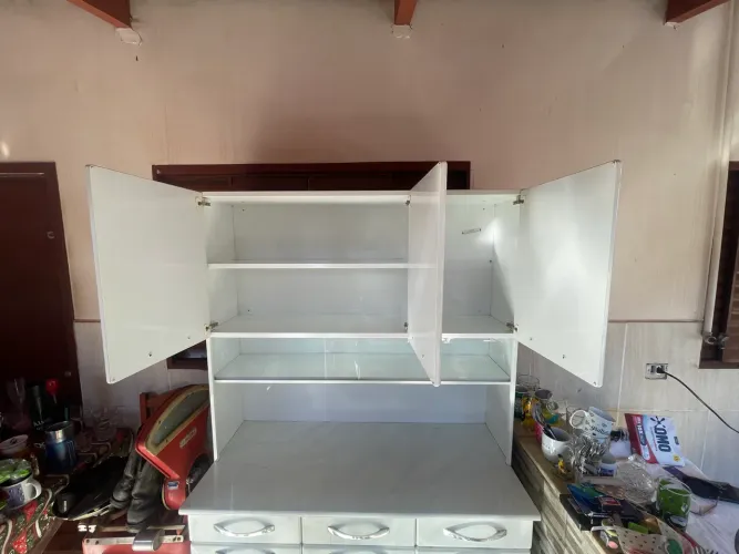 Vende- se armário Itatiaia