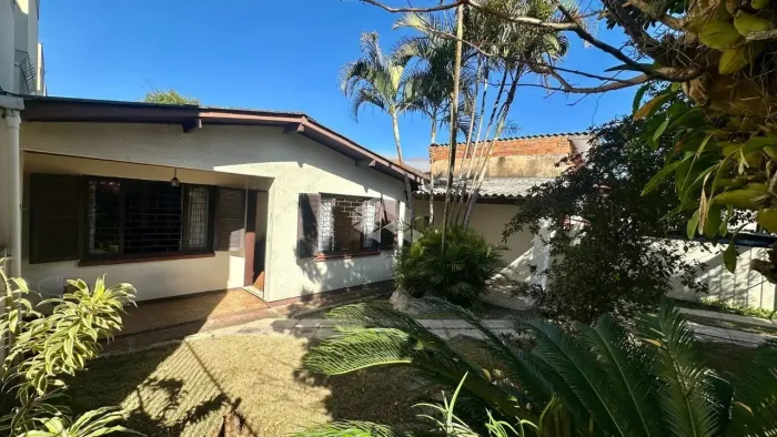 Casa para comprar na Vila Jardim com 3 dormitórios (1 suíte)