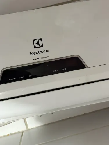 AR CONDICIONADO SLIPT Electrolux Ecoturbo