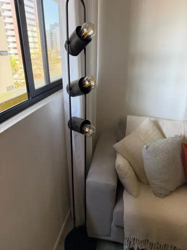 Luminária de piso Tok Stok