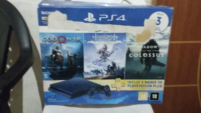 PlayStation 4 slim