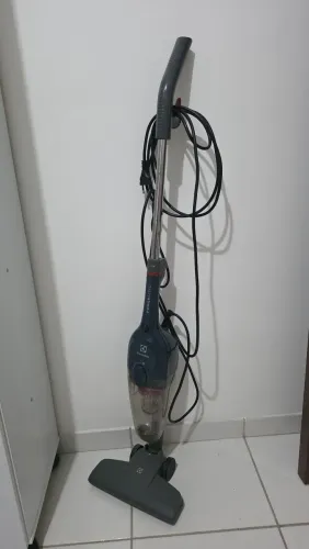 Aspirador de Pó Vertical 2 em 1 Electrolux Cinza - 220V