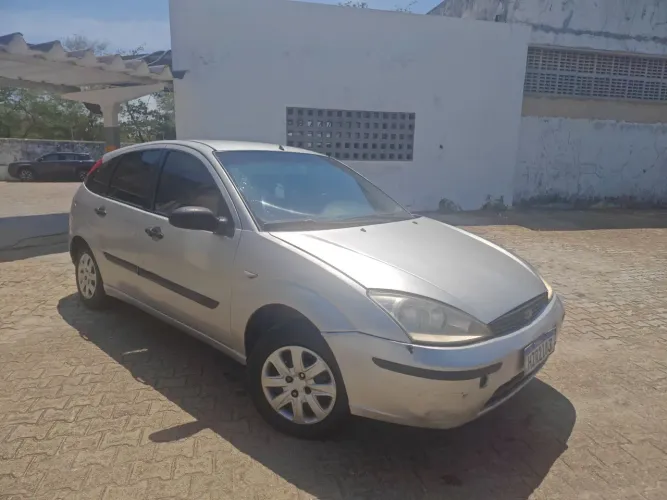 Ford Focus 2.0 16v/ 2.0 16V Flex 5P 2004