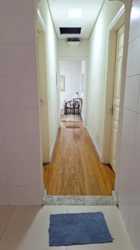 Quarto individual em casa com otima localizaçao