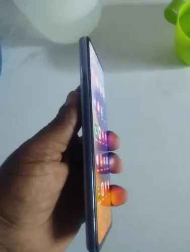 Vendo um lindo Samsung a72 128 gigas 