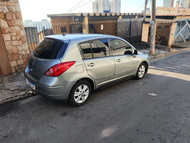Nissan Tiida S 1.8/1.8 Flex 16V Mec. 2008