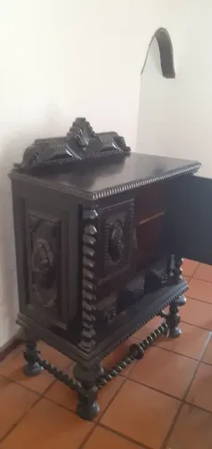 Móvel antigo
