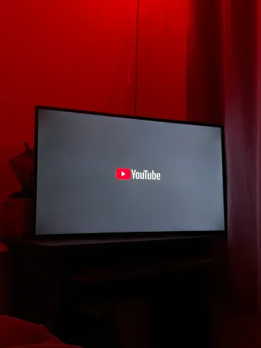 Tv Smart AOC ROKU Full HD