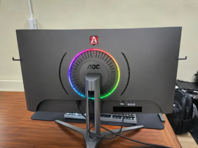 Monitor Gamer AOC AGON Curvo 31,5" 165Hz