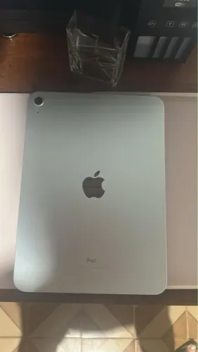 IPAD 10 GERAÇÃO 64gb Prata - 1 ano de uso apenas 