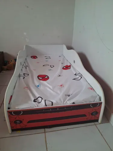 Cama infantil Homem aranha (semi nova)
