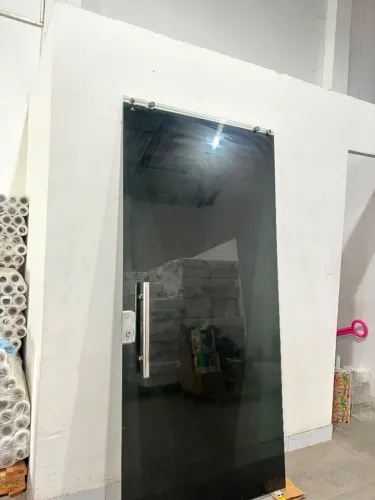 Porta de Vidro - Impecável