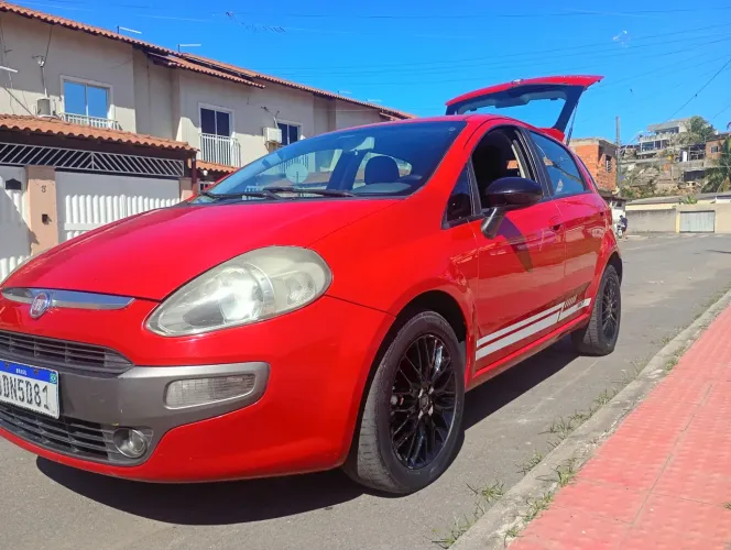 Fiat Punto Essence Dualogic 1.6 Flex 16V 5P 2013