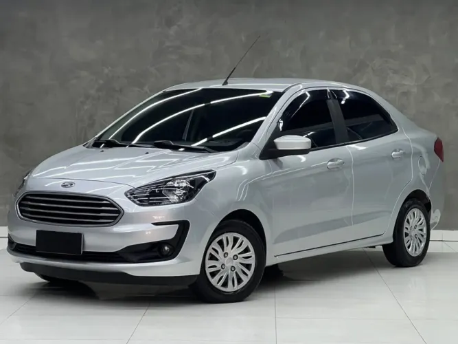 ALUGO CARRO