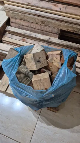Lenha de pallets rendimento acima da média, entregamos.