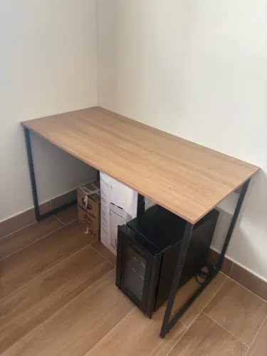 Mesa e estante - conjunto 